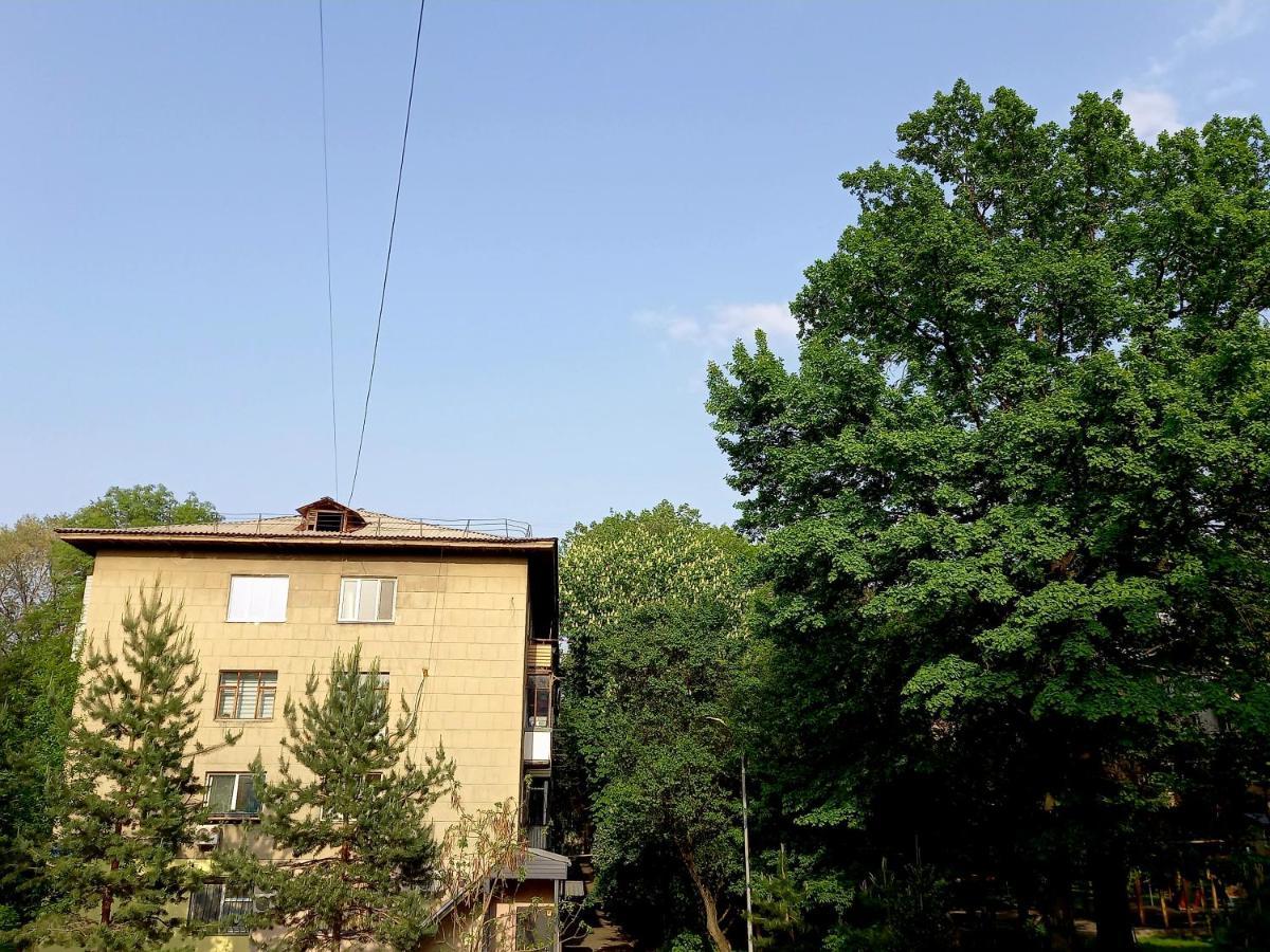 Квартира На Набережной Almaty Exterior photo